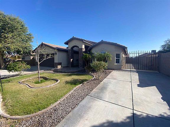 2nd image of 607 N Gonzalez Dr
