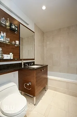 Rented by BLU Real Estate | media 32