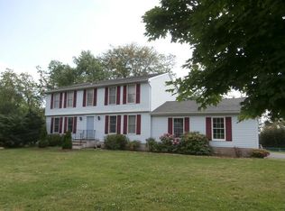 2 Robin Ln, High Bridge, NJ 08829