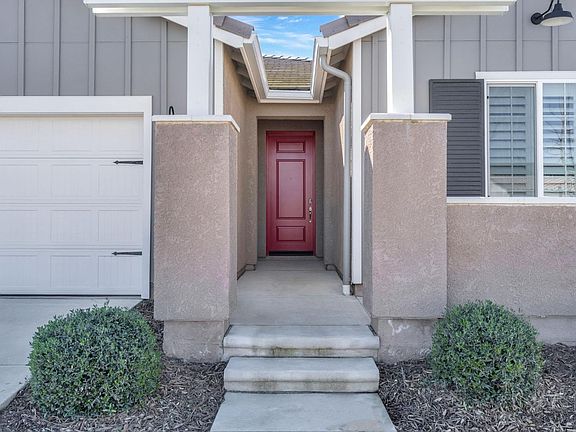 2nd image of 642 Stone Crest Ave