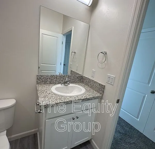 723 S Pinkham #101 — Photo 16