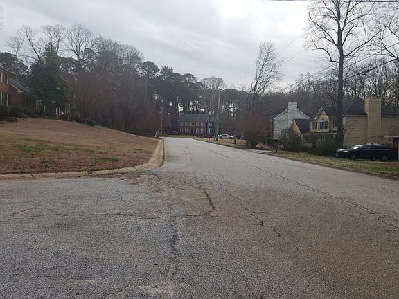 5th image of 3846 Riverbank Dr