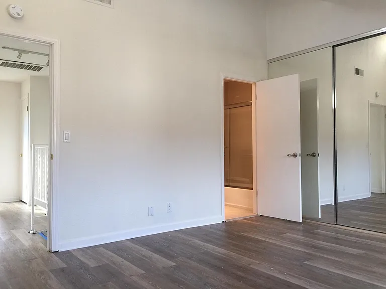 2nd Bedroom Suite