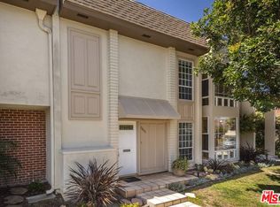 9806 Villa Pacific Dr, Huntington Beach, CA 92646