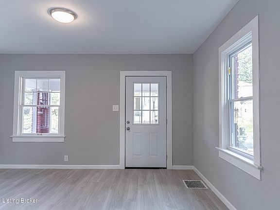 3rd image of 306 N 41st St