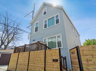 3015 W School St, Chicago, IL 60618