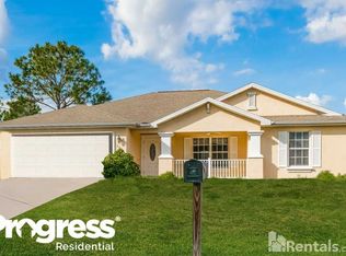 3014 39th St W, Lehigh Acres, FL 33971