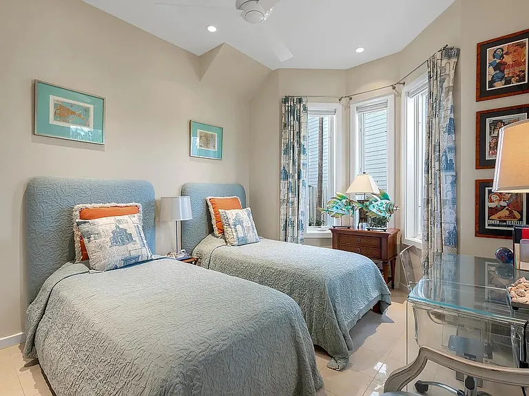 293 Sunset Key Dr #293 — Photo 11