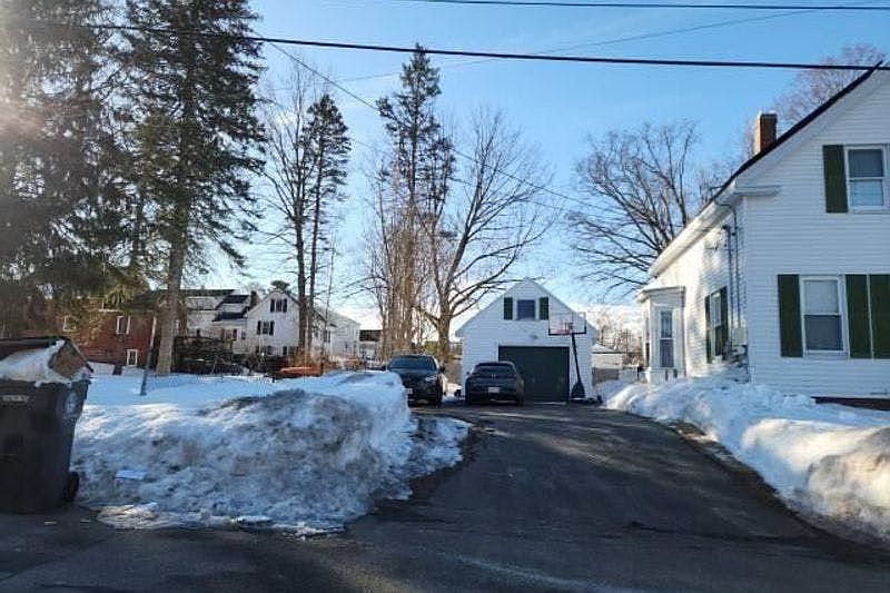 1st image of 6 Front St