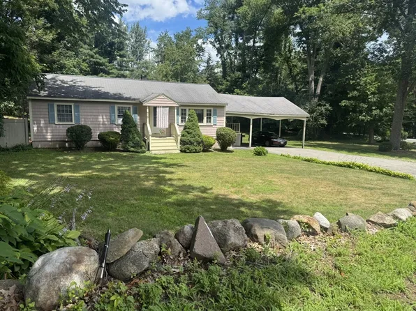76 Andover Rd, Billerica, MA 01821