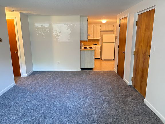 2nd image of 165 Concord St #151/23