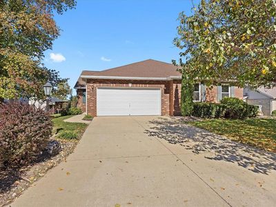 2 Crabapple Ln, Glen Carbon, IL, 62034
