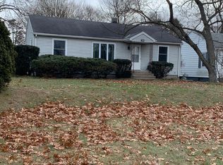 50904 Hollyhock Rd, South Bend, IN 46637