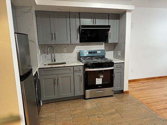 3rd image of 136 East Broadway
