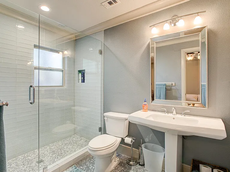 6688 Yosemite Ln — Photo 32