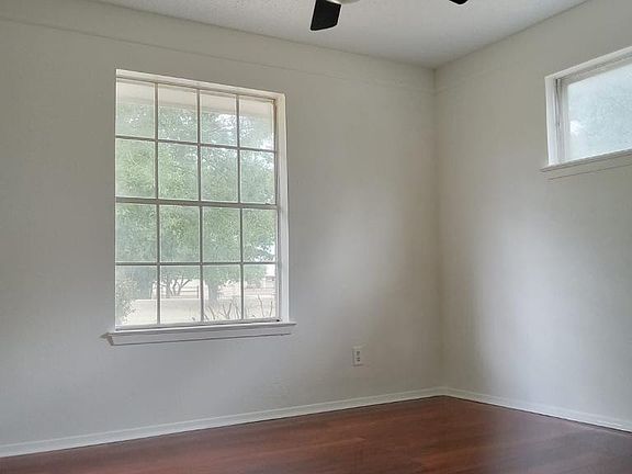 5th image of 746 Gail Dr