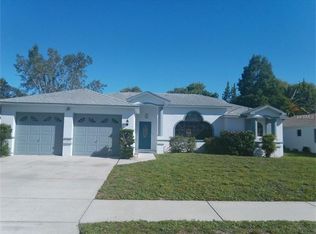 9242 Tournament Dr, Hudson, FL 34667