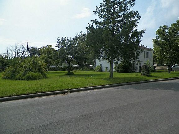 4th image of 1407 Hawthorne St
