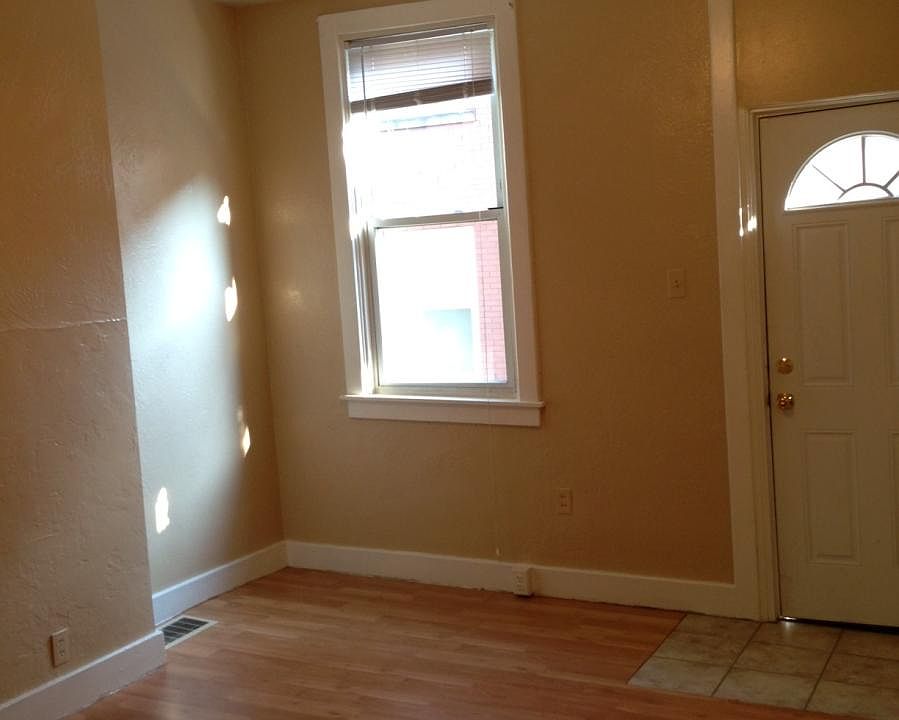 Living Room and Entrance
