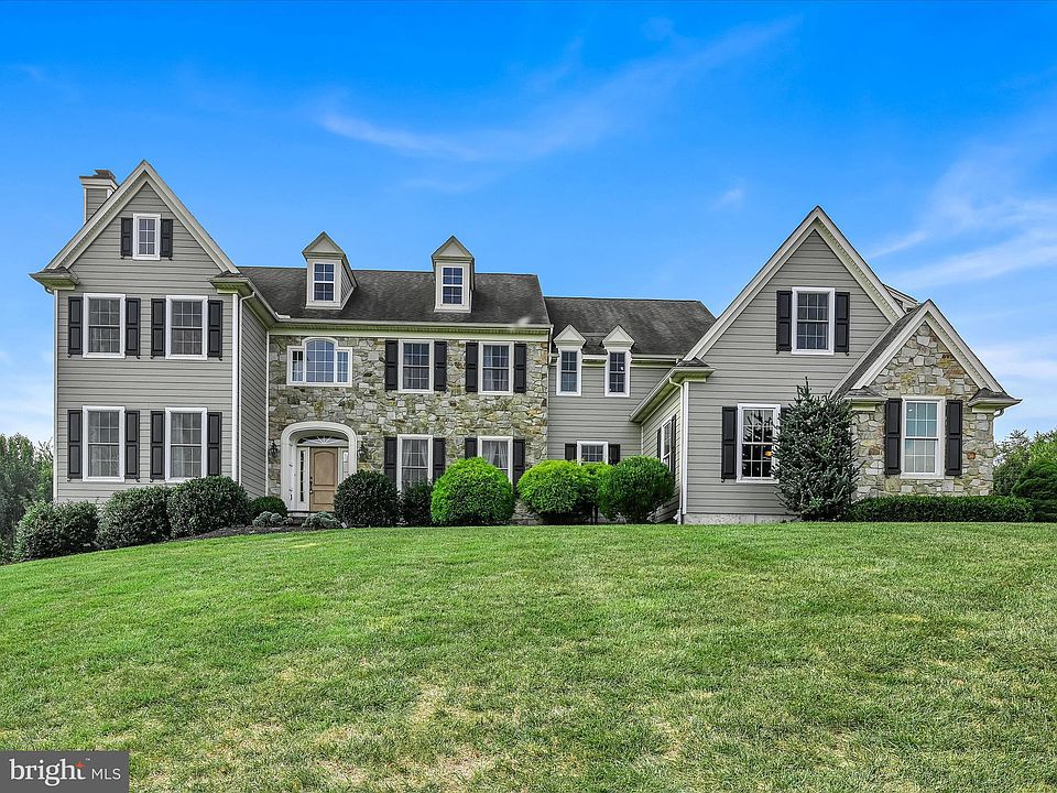 1st image of 100 Wyndham Hill Dr