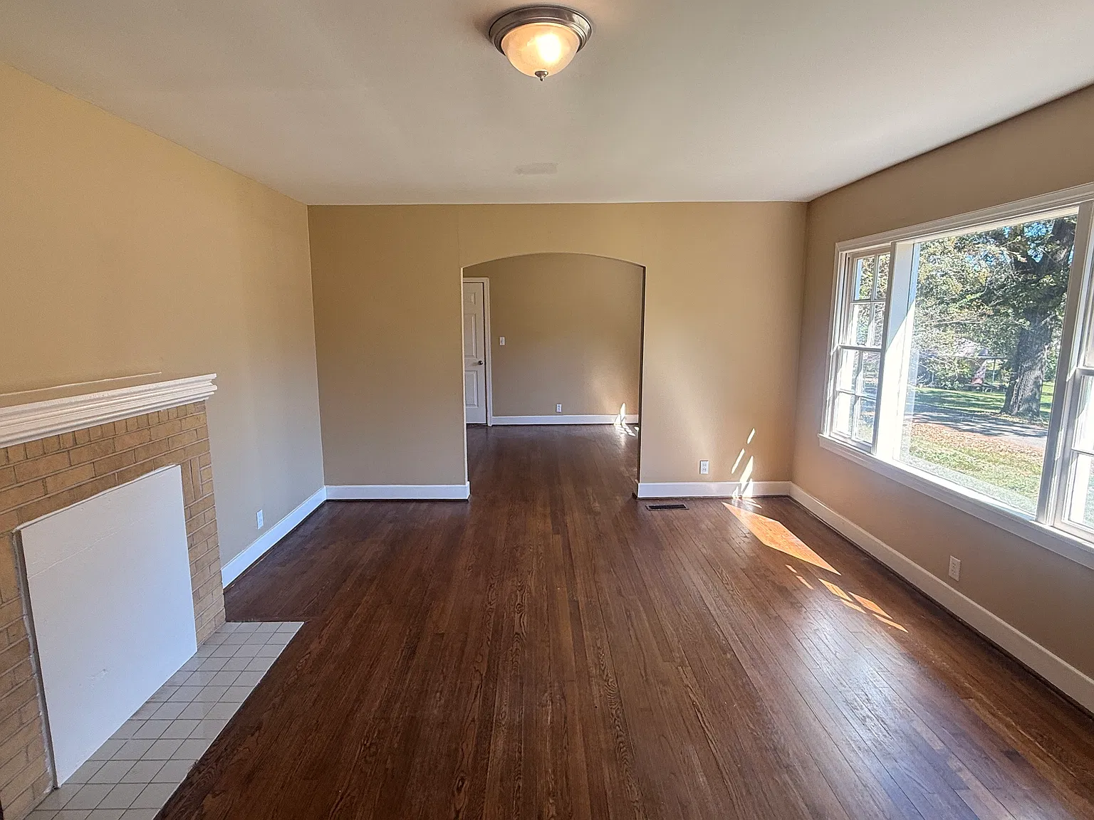3 bed, 1168 sqft, $1,350 — Photo 2