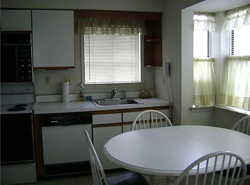 4th image of 8 E Melborn Dr #C