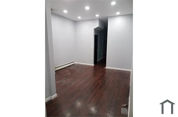 Building Photo - 143 Johnson Ave #1