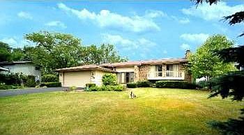 4th image of 21W634 Dorchester Ct