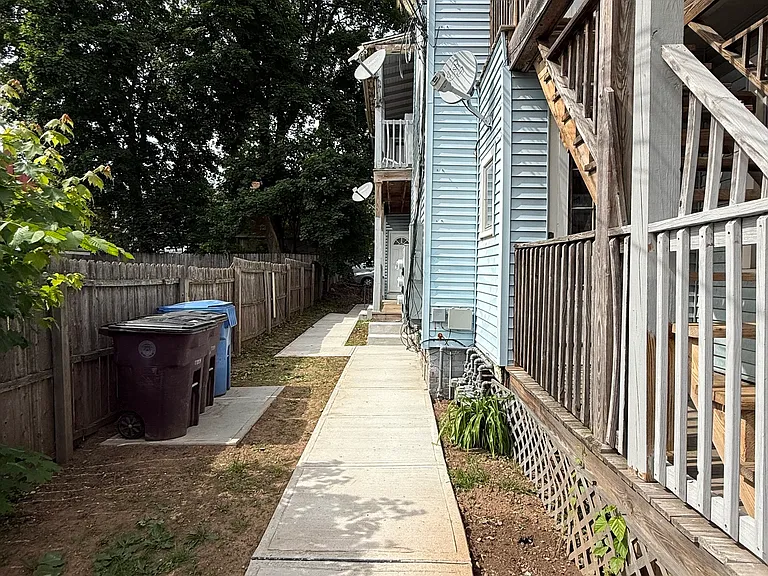 125 Columbia St #2FF — Photo 18