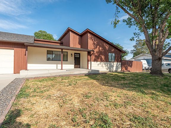 2nd image of 584 Serenade Ct