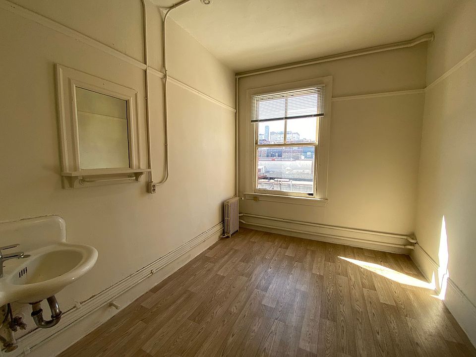 1st image of 917 Kearny St Suite 303
