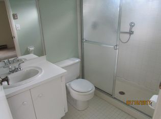 228 Kingston Dr, Ridge, NY 11961