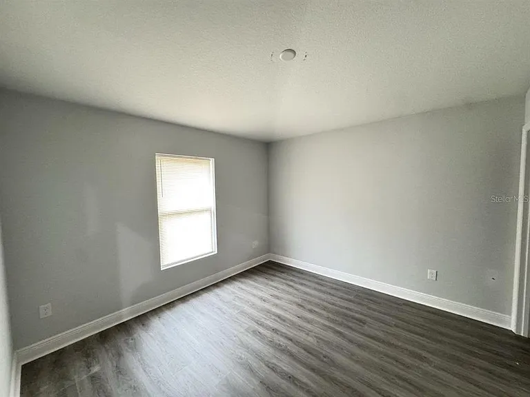 399 Quentin Ave NW — Photo 5