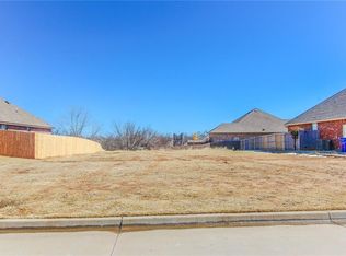 2125 Valley Holw #9, Norman, OK 73071