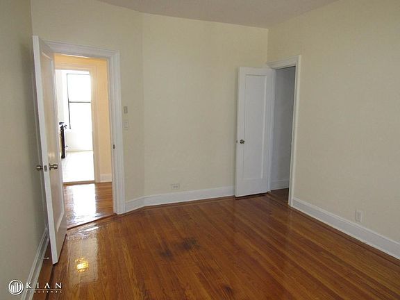 5th image of 15110 35th Ave APT 3G