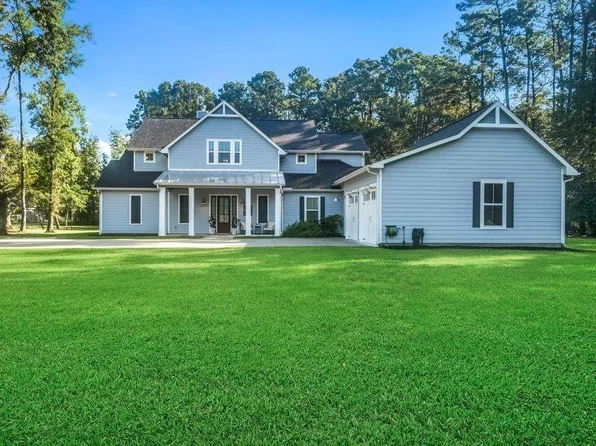 703 Lago Trace Dr, Huffman, TX 77336