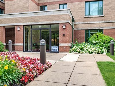 891 Central Ave APT 335, Highland Park, IL, 60035