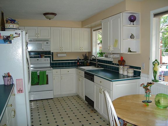 5th image of 17050 SE Pagoda Ct