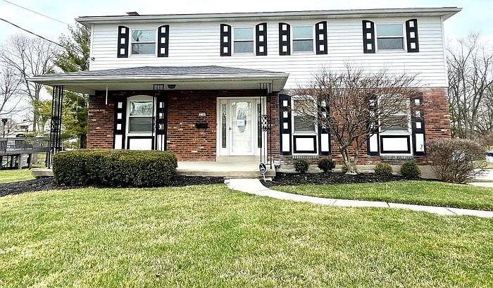 1st image of 214 Penfield Ln