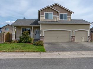 2555 SW Navigator Loop, Oak Harbor, WA 98277