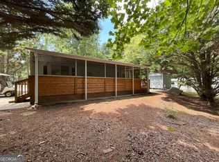 115 Maple Wood Ln, Cleveland, GA 30528