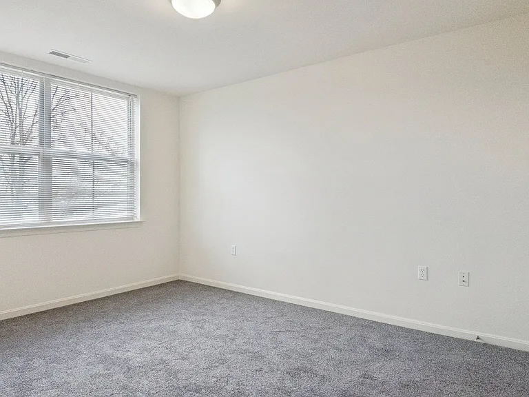 Ednor Apartments II — Photo 23