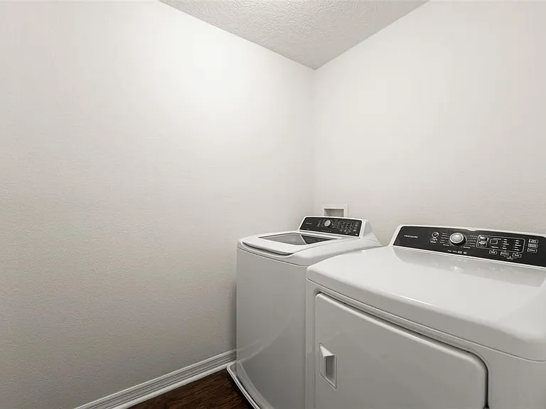 8008 SW 62nd Ct — Photo 29