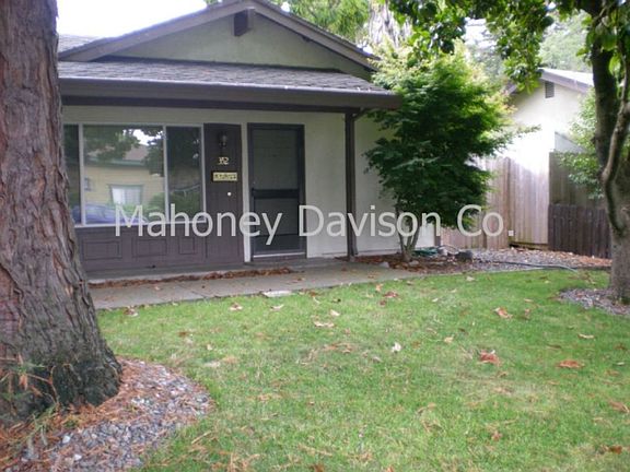 2nd image of 352 Lincoln Ave