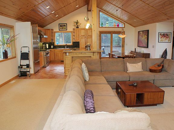 2nd image of 11450 Cinder Cone Ct