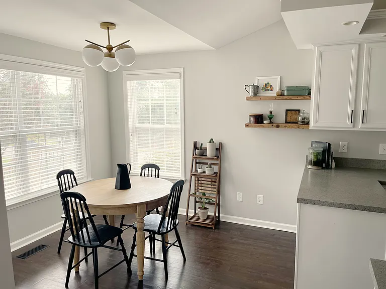 1726 Shetland Ln — Photo 14