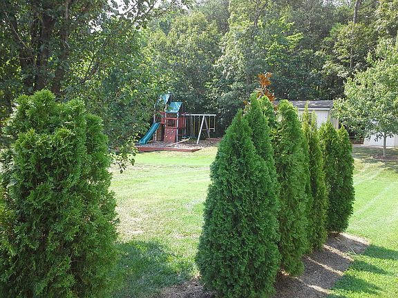 5th image of 4112 Tutbury Dr