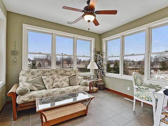 3rd image of 10843 Major Ave N