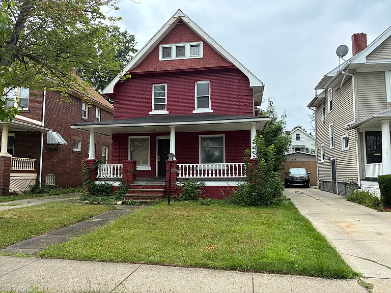 11926 Browning Ave — Photo 1