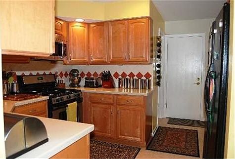4th image of 150 S Stonington Dr #454